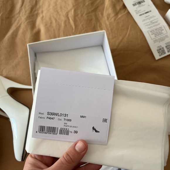 Maison Martin Margiela Women's White Leather Pumps - Picture 5 of 16